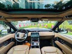 Land Rover Range Rover 2023 3.0 L6 400PS Prestige Seven-Seat Extended Wheelbase - ფოტო 4