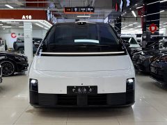 Li Auto MEGA Home Family Edition - ფოტო 2