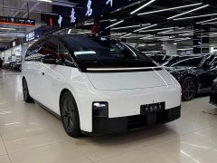 Li Auto MEGA Home Family Edition - ფოტო 3