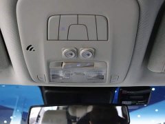 Buick GL8 Land Official Business Class 652T Comfort Edition - ფოტო 18