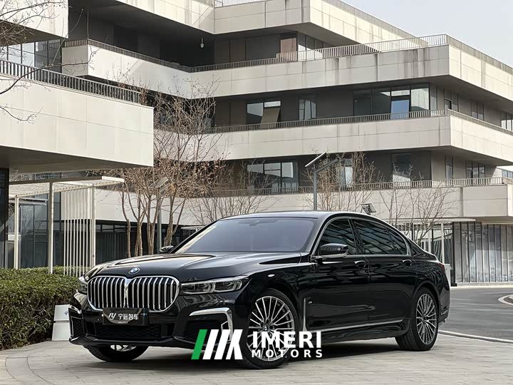 BMW 7 Series 730Li M Sport Package - ავტომობილი ჩინეთიდან