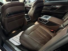 BMW 7 Series 730Li M Sport Package - ფოტო 18