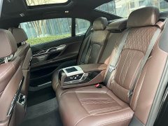 BMW 7 Series 730Li M Sport Package - ფოტო 6