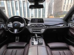 BMW 7 Series 730Li M Sport Package - ფოტო 8