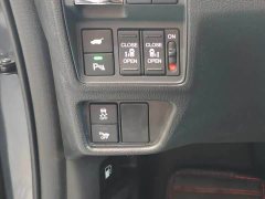 Honda Odyssey 2.0L e:HEV Sharp Premium Edition - ფოტო 9