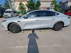 Geely Galaxy Xingyao 8 130km EM-i Premium Edition - ფოტო 3