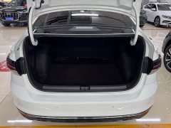 Volkswagen Lavida Sharp 1.5L Automatic New Vision Edition - ფოტო 11