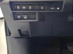 Toyota Sienna 2.5L Hybrid AWD Premium - ფოტო 17