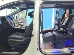 Toyota Sienna 2.5L Hybrid AWD Premium - ფოტო 4