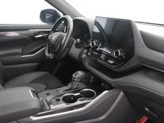 Toyota Crown Land Cruiser Crown Venza 2.5L HEV AWD Premium - photo 10