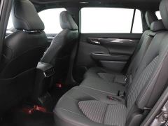 Toyota Crown Land Cruiser Crown Venza 2.5L HEV AWD Premium - photo 11