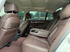 BMW 5 Series 530Li Luxury Edition Premium Package - ფოტო 14