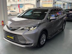 Toyota Sienna 2021 2.5L Hybrid Premium Edition - ფოტო 1