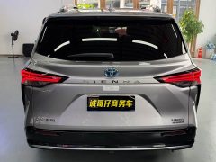 Toyota Sienna 2021 2.5L Hybrid Premium Edition - ფოტო 17