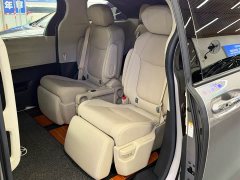 Toyota Sienna 2021 2.5L Hybrid Premium Edition - ფოტო 7