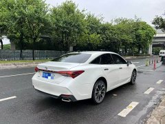 Toyota Avalon 2.0L Luxury - ფოტო 4