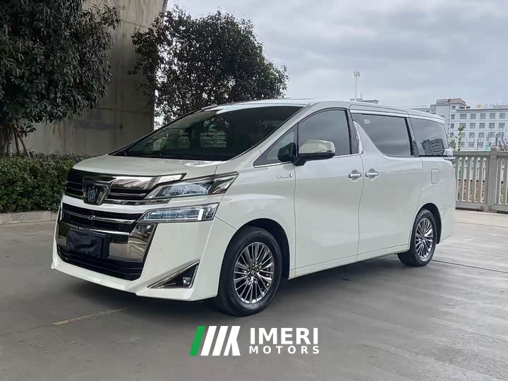 Toyota Vellfire Crown Hybrid 2.5L HV Luxury Edition