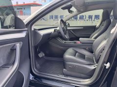 Tesla Model Y Rear-Wheel Drive - ფოტო 5