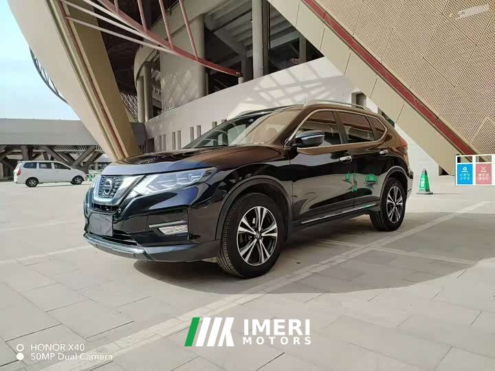 Nissan Qashqai 2.5L XL ITS CVT 4WD Luxury Pilot Edition