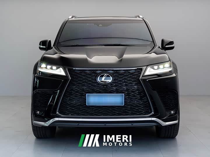 Lexus LX 600