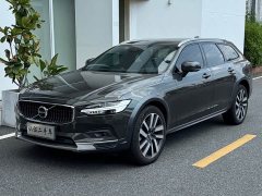 Volvo V90 Cross Country B5 AWD Inscription - ფოტო 1