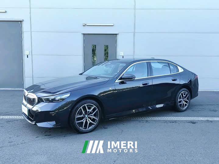 BMW i5 eDrive 35L M Sport Package - ავტომობილი ჩინეთიდან