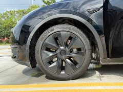 Tesla Model Y Rear-Wheel Drive - ფოტო 10