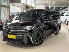 Toyota Alphard Hybrid 2.5L Premium Edition - ფოტო 1