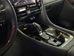 Toyota Alphard Hybrid 2.5L Premium Edition - ფოტო 12