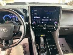 Toyota Alphard Hybrid 2.5L Premium Edition - ფოტო 11