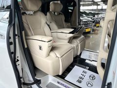 Toyota Alphard Hybrid 2.5L Premium Edition - ფოტო 15