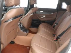 Mercedes-Benz E-Class New Energy E 350 e L Plug-in Hybrid Sport Sedan - ფოტო 10