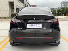 Tesla Model Y Rear-Wheel Drive - ფოტო 14