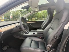 Tesla Model Y Rear-Wheel Drive - ფოტო 4