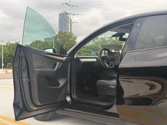 Tesla Model Y Rear-Wheel Drive - ფოტო 9