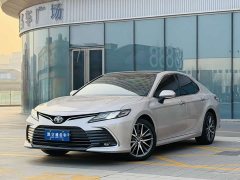 Toyota Camry 2.5G Luxury - ფოტო 1