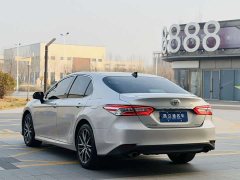 Toyota Camry 2.5G Luxury - ფოტო 4