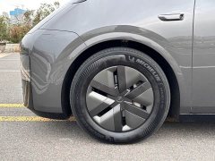 Li Auto Li Xiang MEGA Ultra - ფოტო 4
