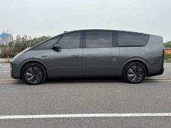 Li Auto Li Xiang MEGA Ultra - ფოტო 5