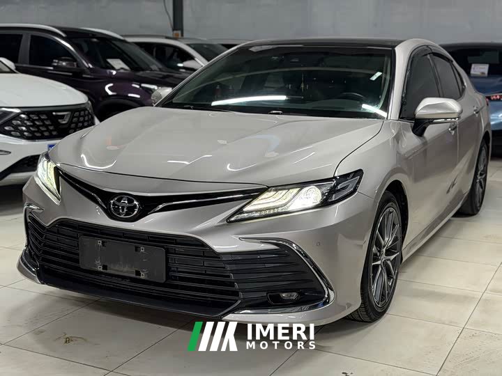 Toyota Camry 2.5G Luxury