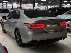 Toyota Camry 2.5G Luxury - ფოტო 17