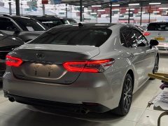 Toyota Camry 2.5G Luxury - ფოტო 19