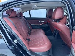 BMW 3 Series 320Li M Sport Package - ფოტო 19