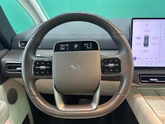 Li Auto Li Xiang MEGA Ultra - ფოტო 12