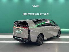 Li Auto Li Xiang MEGA Ultra - ფოტო 8