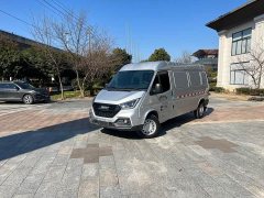 Teshun Terios 2.8T Space King Taurus Long-wheelbase Mid-high Roof Rear Single Tire 3-seat Diesel Euro VI JX493 - ფოტო 1