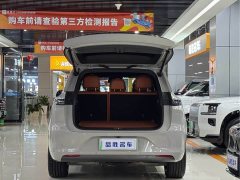 Li Auto L6 Max - ფოტო 6