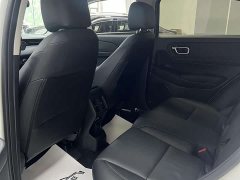 Honda Vezel 1.5L CVT Luxury - ფოტო 7