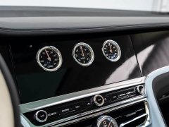 Bentley Flying Spur 4.0T V8 Standard Edition - ფოტო 8