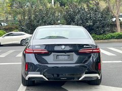 BMW 5 Series 530Li Luxury M Sport Package - ფოტო 12